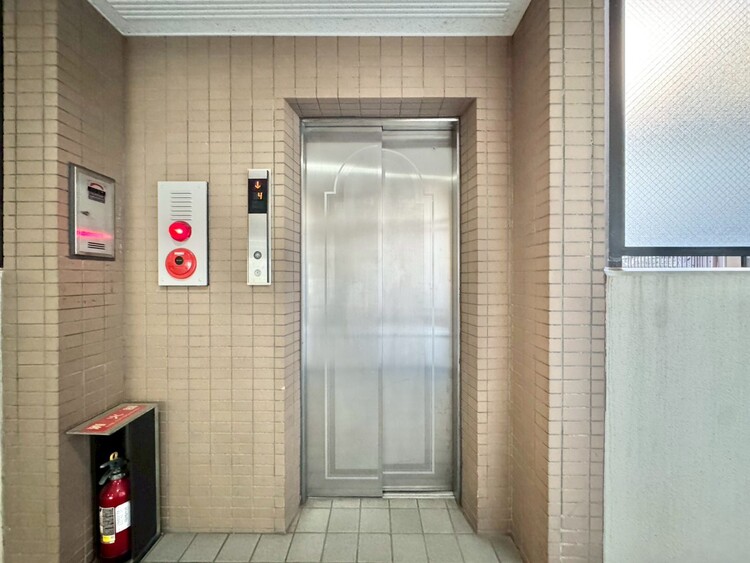 その他 エレベーター完備のため荷物が多くなっても安心。