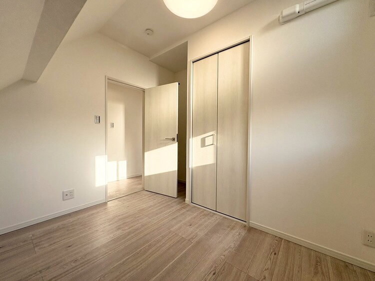 その他 清かで艶やかな時間をもたらしてくれる室内です。