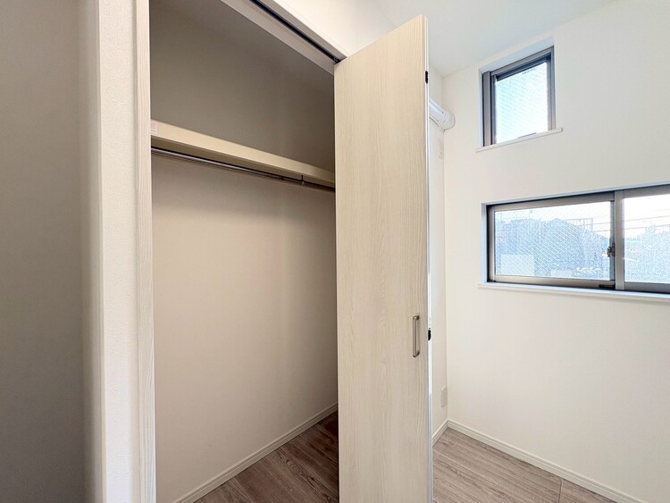 その他 家電やスーツケース、ストック品など何でも片付く嬉しい空間です。