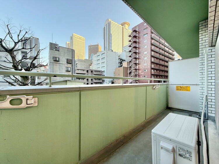 その他 朝の澄んだ空気や、夕方に吹く清々しい風を感じられるバルコニー。