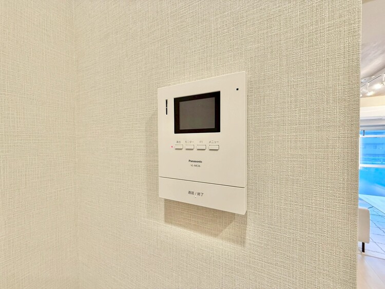 その他 誰が来てもわかる様にモニター付きインターホンを設置。