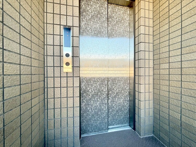 その他 エレベーター完備のため荷物が多くなっても安心。