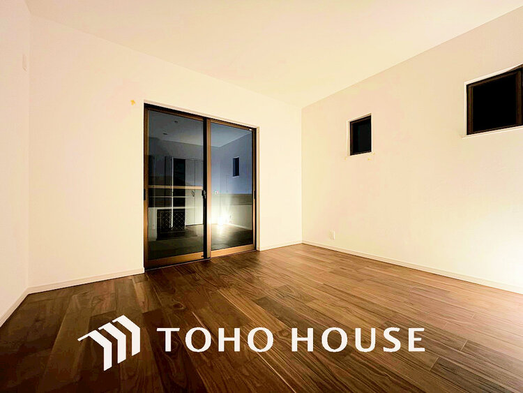 内装 シンプルですっきりとした室内は飽きのこない居心地の良い雰囲気