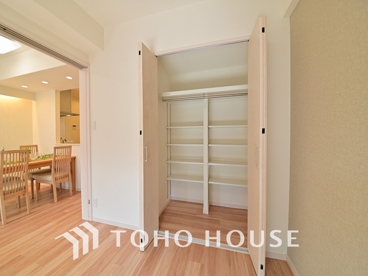 収納 居室　収納