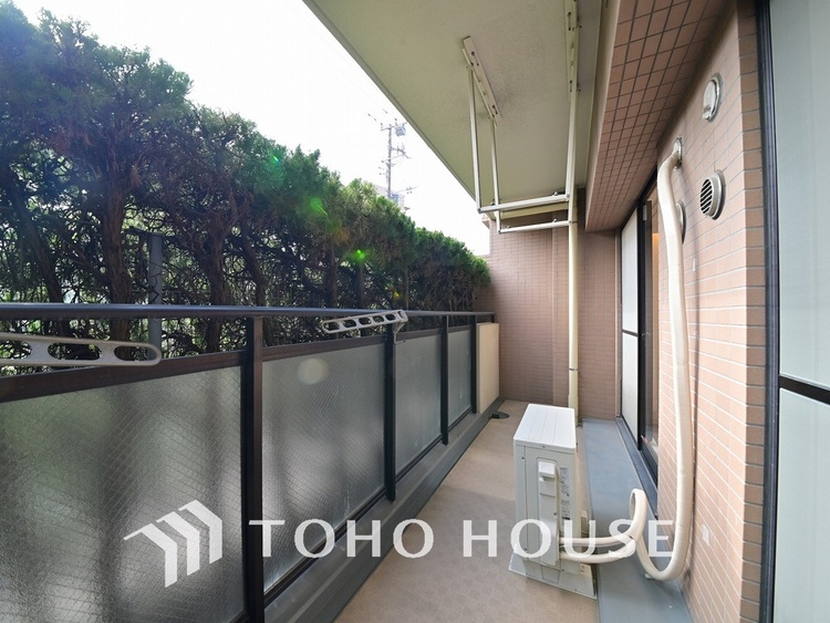 バルコニー 陽当たり良好なバルコニー