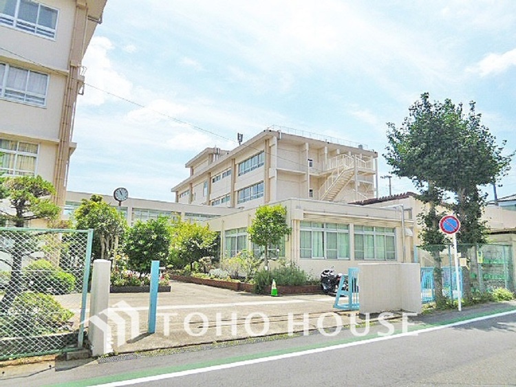 周辺 川崎市立菅生中学校　距離800ｍ