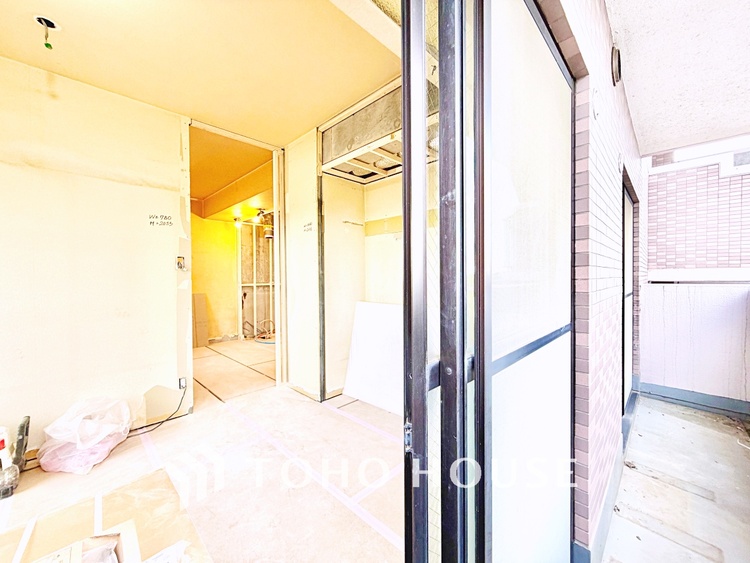 キッチン 食器収納も充実した、片付けやすいキッチン。毎日の家事が快適に進みます。