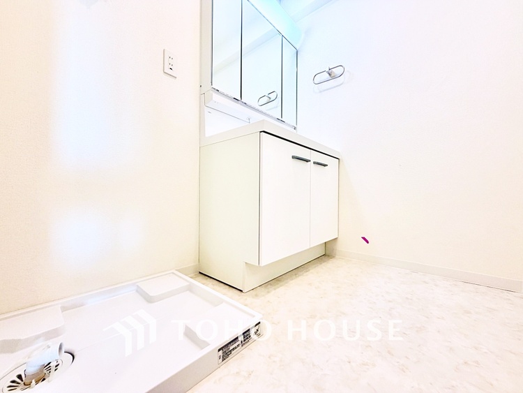 洗面 家族で使いやすい広さと機能を備えた、快適な洗面空間です。