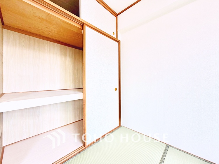 収納 大きな収納スペースで、家族の荷物をしっかり整理し、暮らしを快適に保てます。