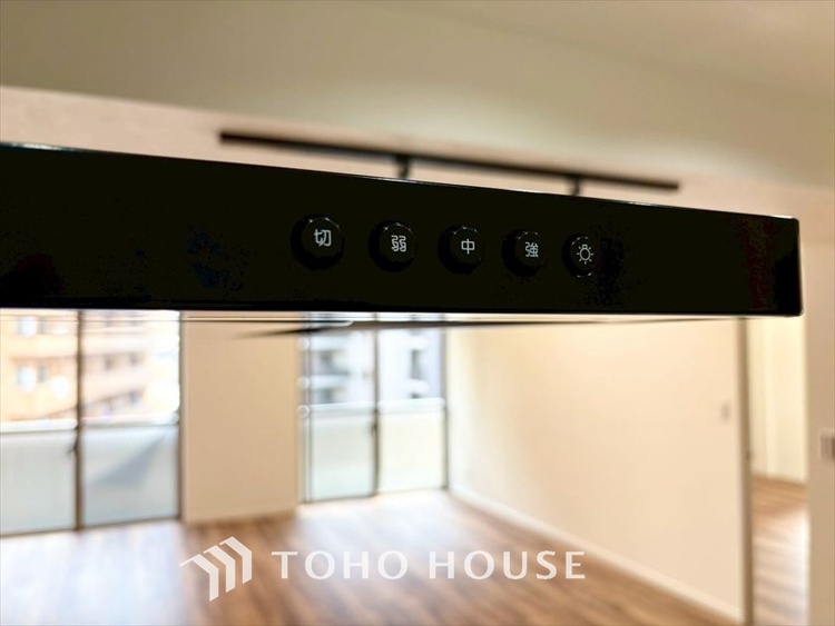 その他 【KITCHEN】◆開放的◆後片付けが楽なシステムキッチン。収納スペースの充実！