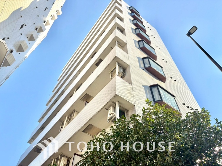 外観 【APPEARANCE】◆陽光◆が差し込む。この開放的な空間に家族の笑顔が集う。家族が一緒に過ごす空間は明るく、そして居心地よく。