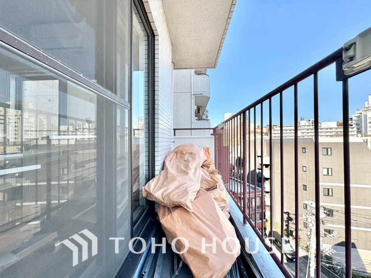 バルコニー 【BALCONY】◆Open new door◆扉の向こうには青空が広がっている。