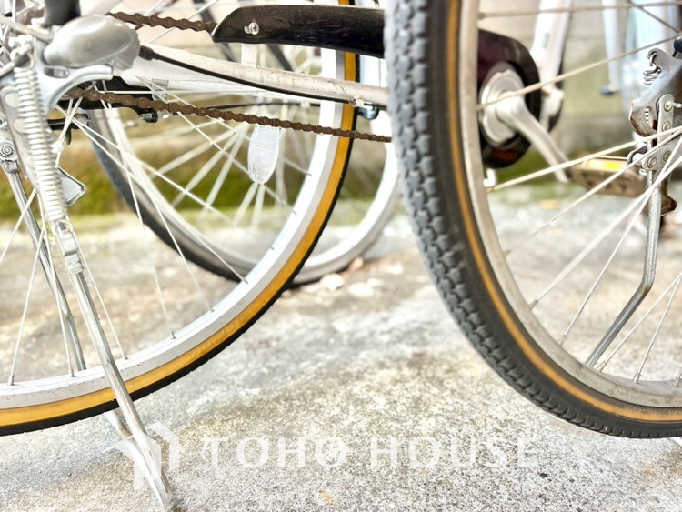 その他 【BICYCLE PAEKING LOT】◆駐輪場◆快適な生活には欠かせない自転車。開放的な駐輪場がございます。