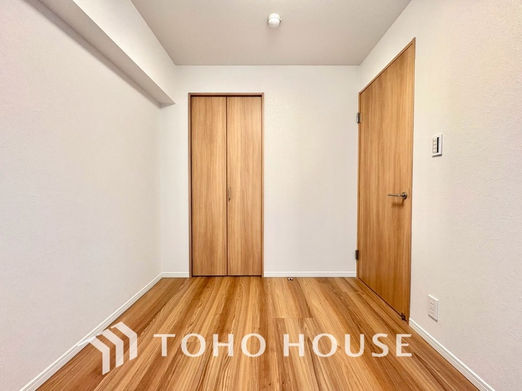 内装 【PRIVATE ROOM】◆快適◆な暮らしに不可欠な収納スペース。快適さとともに思い出も詰まっていく。