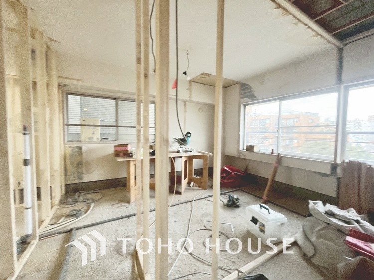 内装 現在改装中◆快適◆な暮らしに不可欠な収納スペース。快適さとともに思い出も詰まっていく。