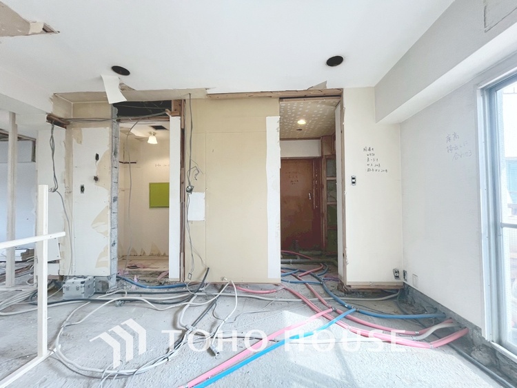 内装 現在改装中◆眩い◆光が燦々と入り、家族の笑顔を照らす。「いつまでも続いて」と願う夢のような毎日がここにある。