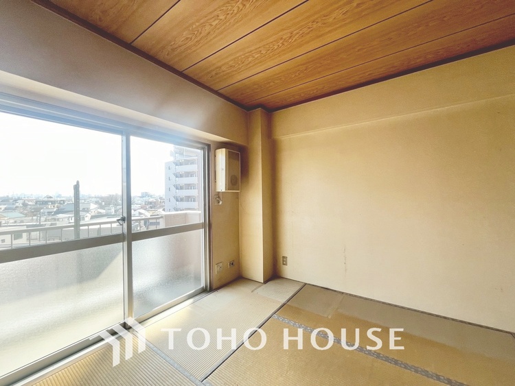 内装 現在改装中◆simple is best◆無駄のない綺麗なつくりのリビングルームであなただけの暮らしを。