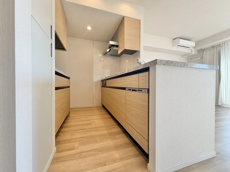 その他 開放感のあるキッチンスペース。調理をしながら、会話も弾みそうですね。