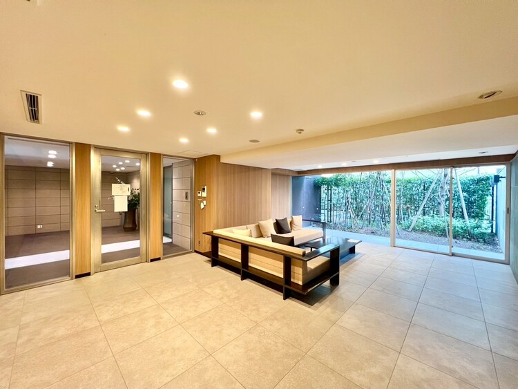 その他 館内は静寂な中が保たれており、管理が行き届いている印象を受けました。