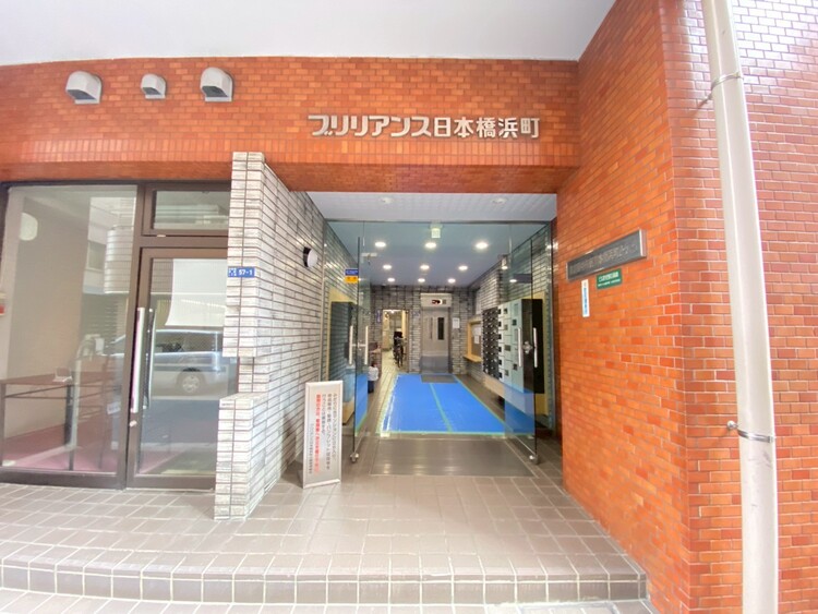 その他 上質感漂う玄関アプローチです。