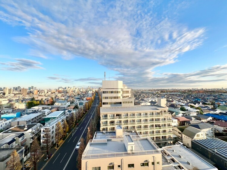 その他 眺望や窓からの景色が良いと、家で過ごす時間も快適です。