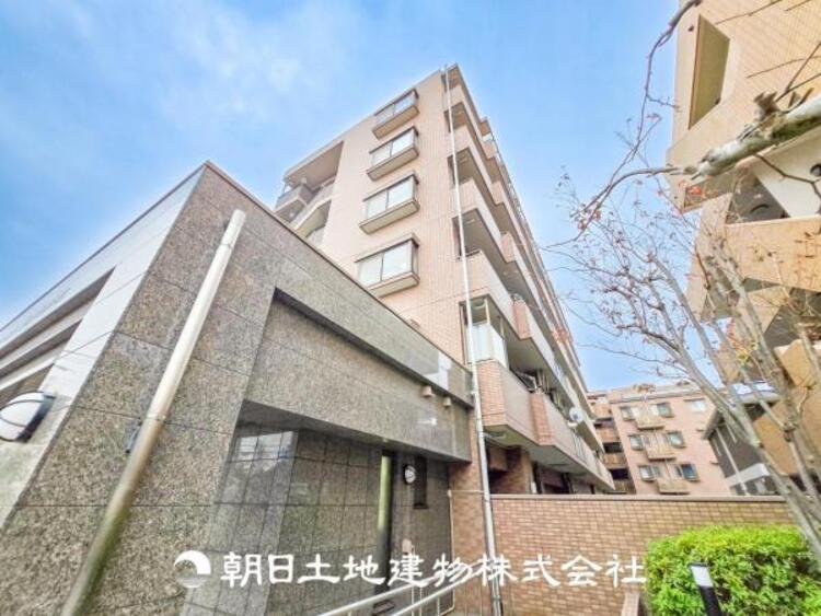 外観 リフォーム中になりますので他にリフォーム完了したお部屋をご覧になることも可能です。