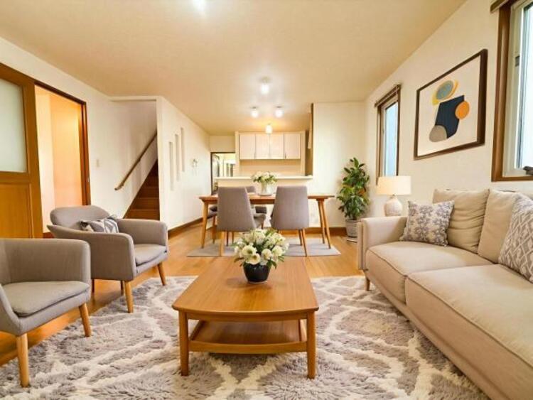 居間 本画像はCGで作成しております。実際に現地に家具は置かれておりません。また、価格に家具は含まれておりません。