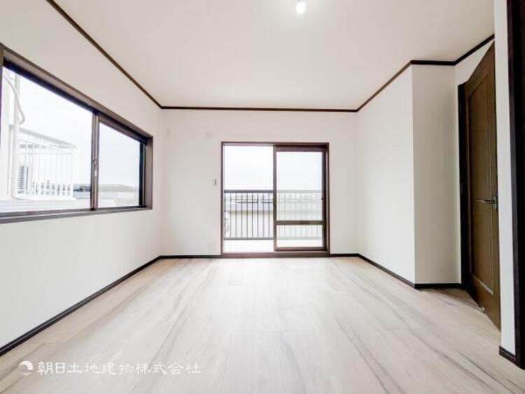 内装 健やかな時間を過ごせるプライベートルームはとても大切です！！インテリアにも合わせやすいカラーリング！それぞれの居室に思い思いのコーディネートをしてより空間を演出することでよりいっそう大事にな空間に！