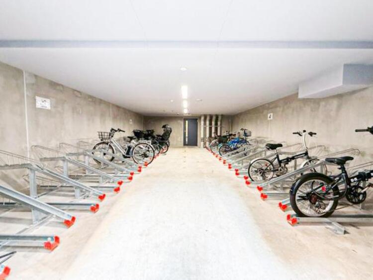 その他 〜共用部の駐輪場〜 