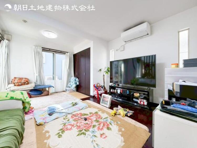 居間 ご見学や資料請求など、お気軽にお問い合わせください