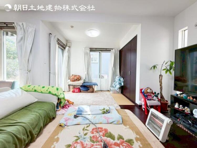 居間 ご見学や資料請求など、お気軽にお問い合わせください