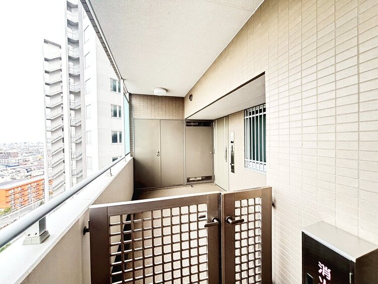 玄関 玄関を開ければ、そこは安らぎのご自宅。