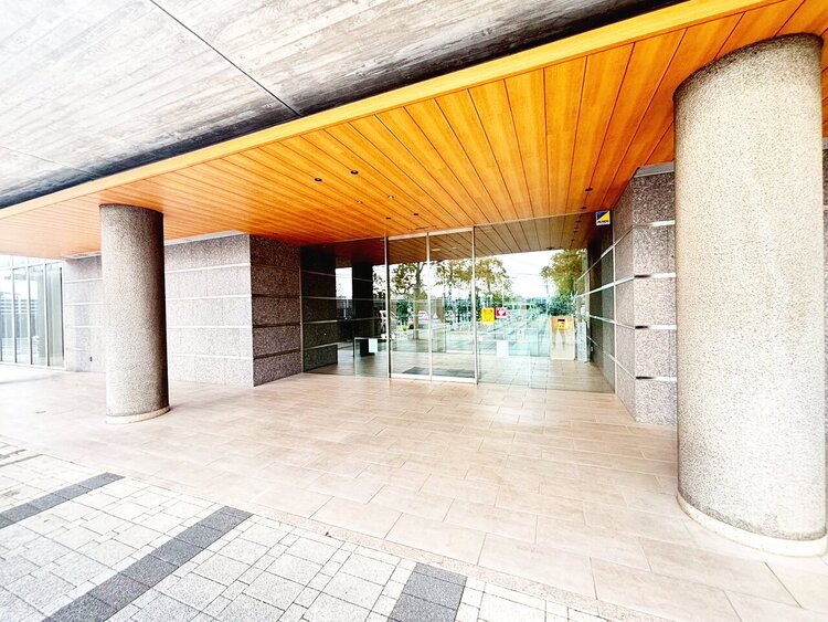 エントランス 外と内をつなぐエントランスは、まさに顔となる場所。