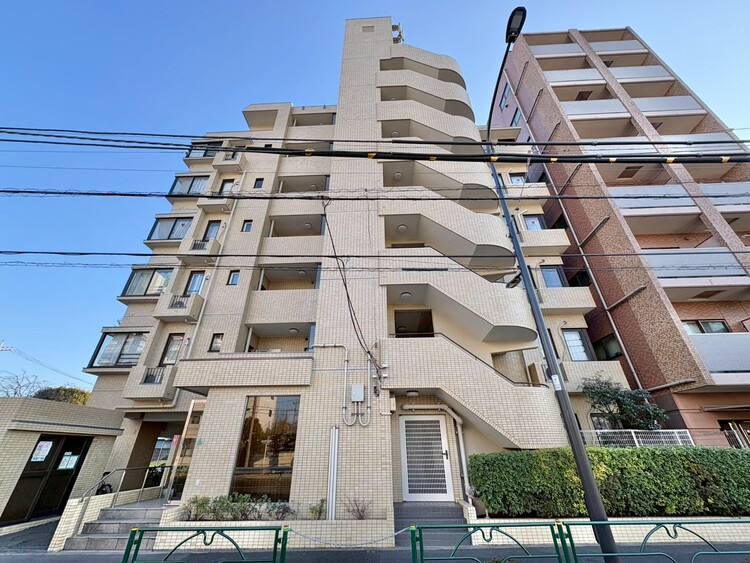 外観 資料には掲載していない情報が、現地にはたくさんあります。是非一度、現地をご確認ください。