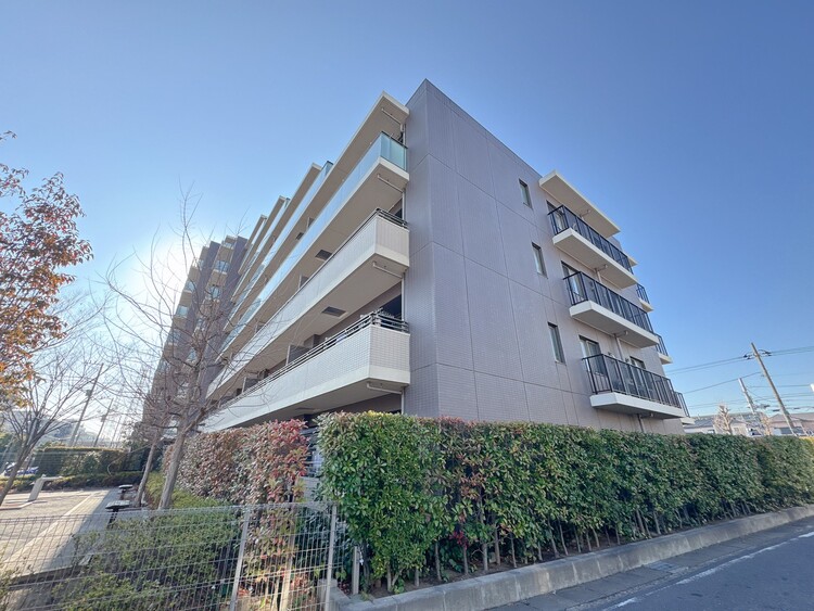 外観 資料には掲載していない情報が、現地にはたくさんあります。是非一度、現地をご確認ください。