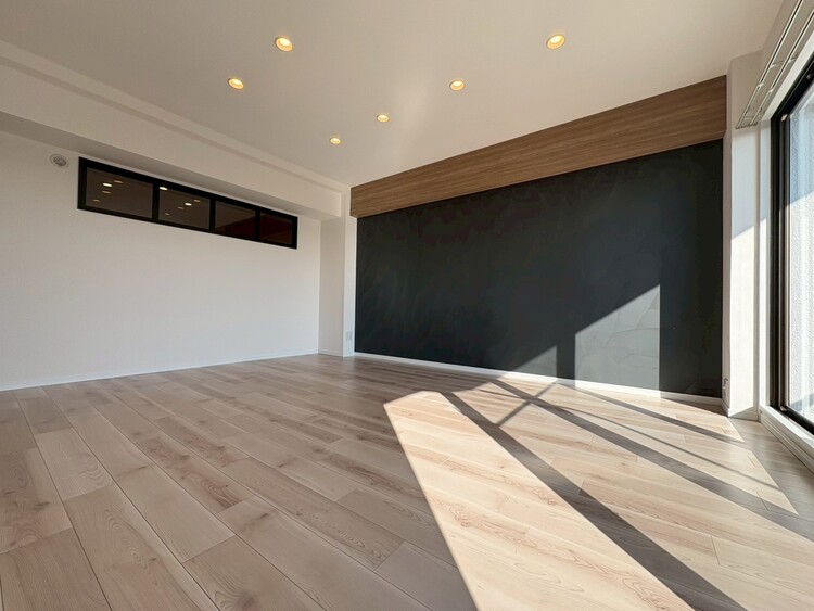 居間 飾り過ぎないシンプルな内装と偏り過ぎないデザインで統一しました。