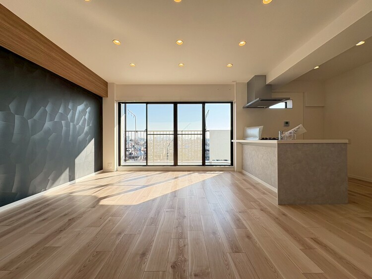 居間 快適に過ごす毎日を求めて、暮らしの中でご自身の「マイホーム」に創り上げてください。