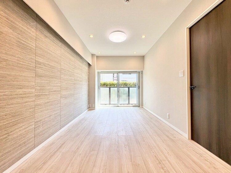 居間 居心地の良い空気感は、暮らしのステージを彩り、心からのやすらぎと満足感を与えてくれます。