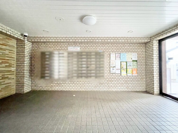 エントランス エントランス内部は、管理が行き届き清潔な共有スペースとなっています。