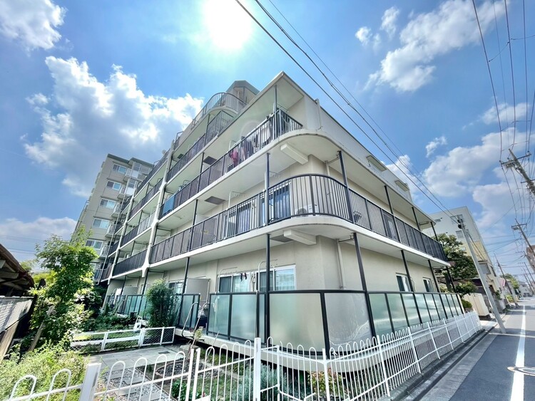 外観 現地に足をお運びいただいた際には、周辺散策などをお勧めいたします。