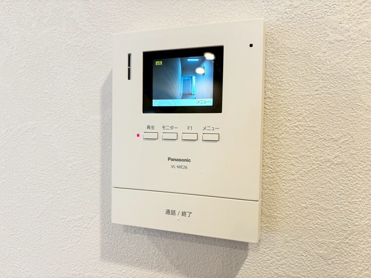 その他 誰が来てもわかる様にモニター付きインターホンを設置。