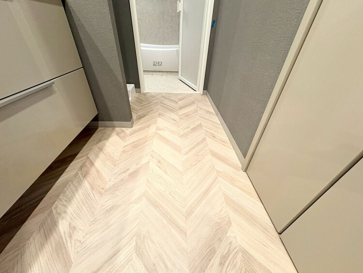 その他 十分な広さの脱衣所。