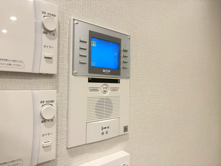 その他 誰が来てもわかる様にモニター付きインターホンを設置。
