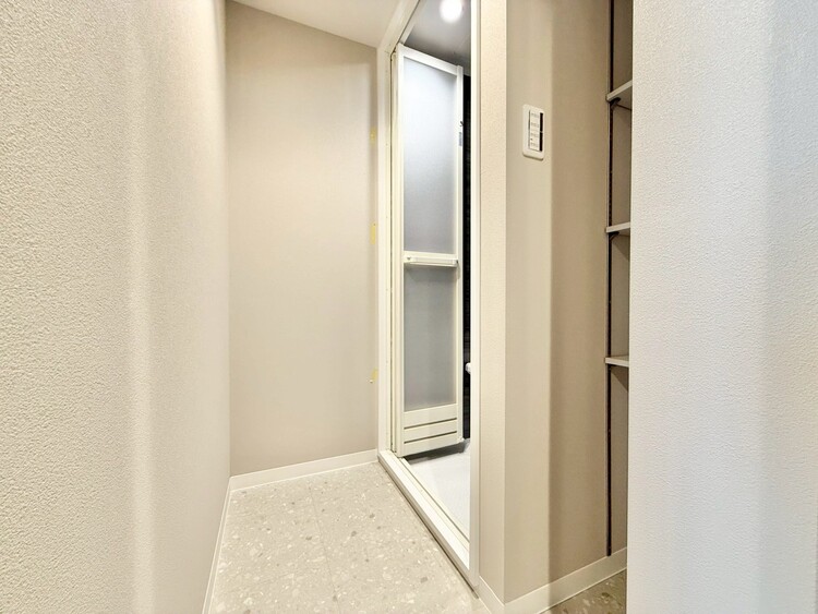 その他 十分な広さの脱衣所。