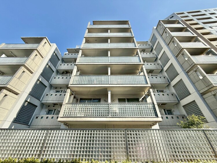 その他 飽きのこないシンプルモダンな外観です。