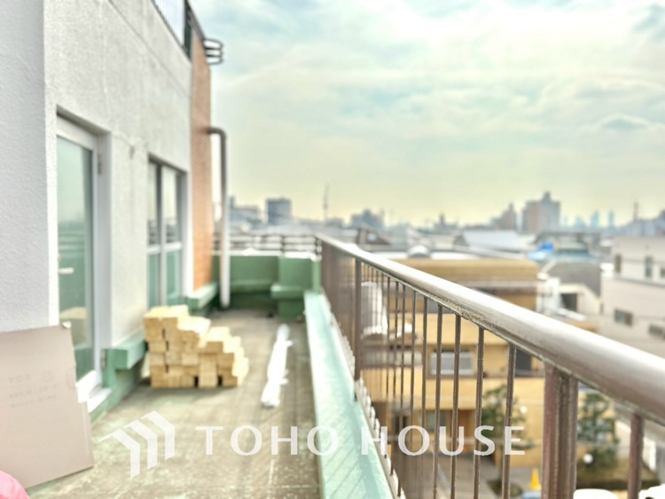 バルコニー 【BALCONY】◆Open new door◆扉の向こうには青空が広がっている。