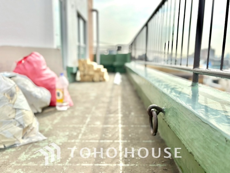 その他 【BALCONY】◆BLUE SKY◆自然の心地よさに包まれる。大開口の外に広がるのは爽やかな青空。