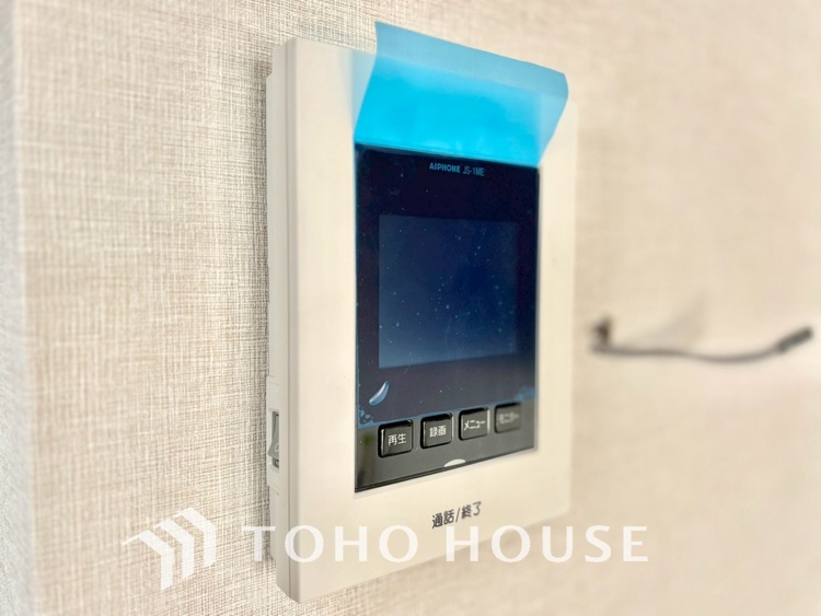 その他 【color　TV　interphone】◆カラーTVインターホン◆お子様だけで留守番の時も安心のカラーTVインターホン。住まいの防犯に一役買ってくれます。