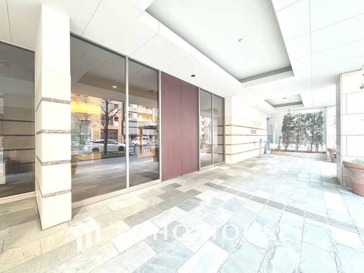 外観 【APPEARANCE】◆陽光◆が差し込む。この開放的な空間に家族の笑顔が集う。家族が一緒に過ごす空間は明るく、そして居心地よく。