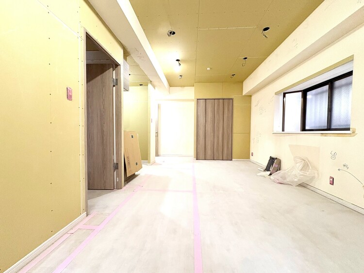 内装 現在改装中◆煌びやか◆愛おしい家族との団欒の時間をより一層幸せなものに感じさせる煌びやかなLDK。輝かしい毎日が待っています。